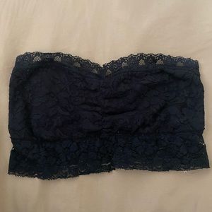 Black lace bandeau